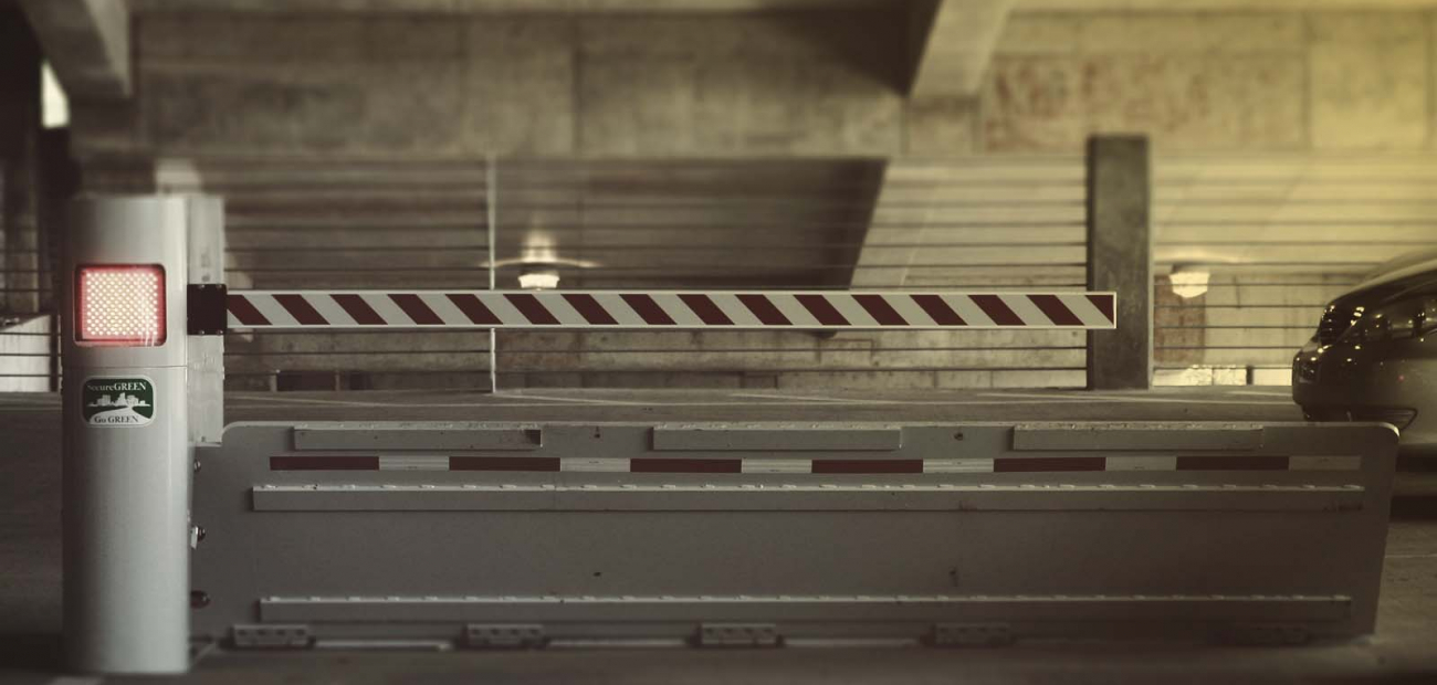 Vehicle wedge in multi-storey car park
